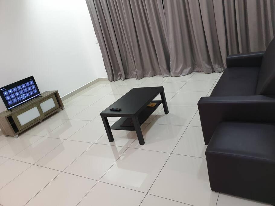 Direct Qbm & Ikea *Highfloor Sunrise Seaview Condo 峇六拜 外观 照片