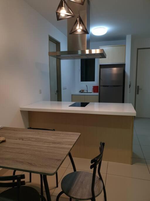 Direct Qbm & Ikea *Highfloor Sunrise Seaview Condo 峇六拜 外观 照片